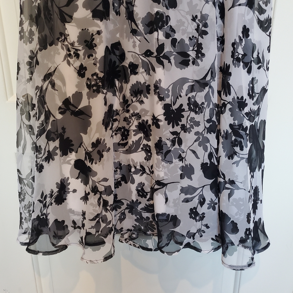 Dressbarn Black and White Dress - Picture 6 of 11